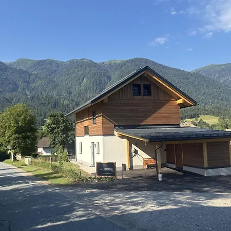 Sportchalet Bergkristall Regio Nassfeld Presseggersee Villa *